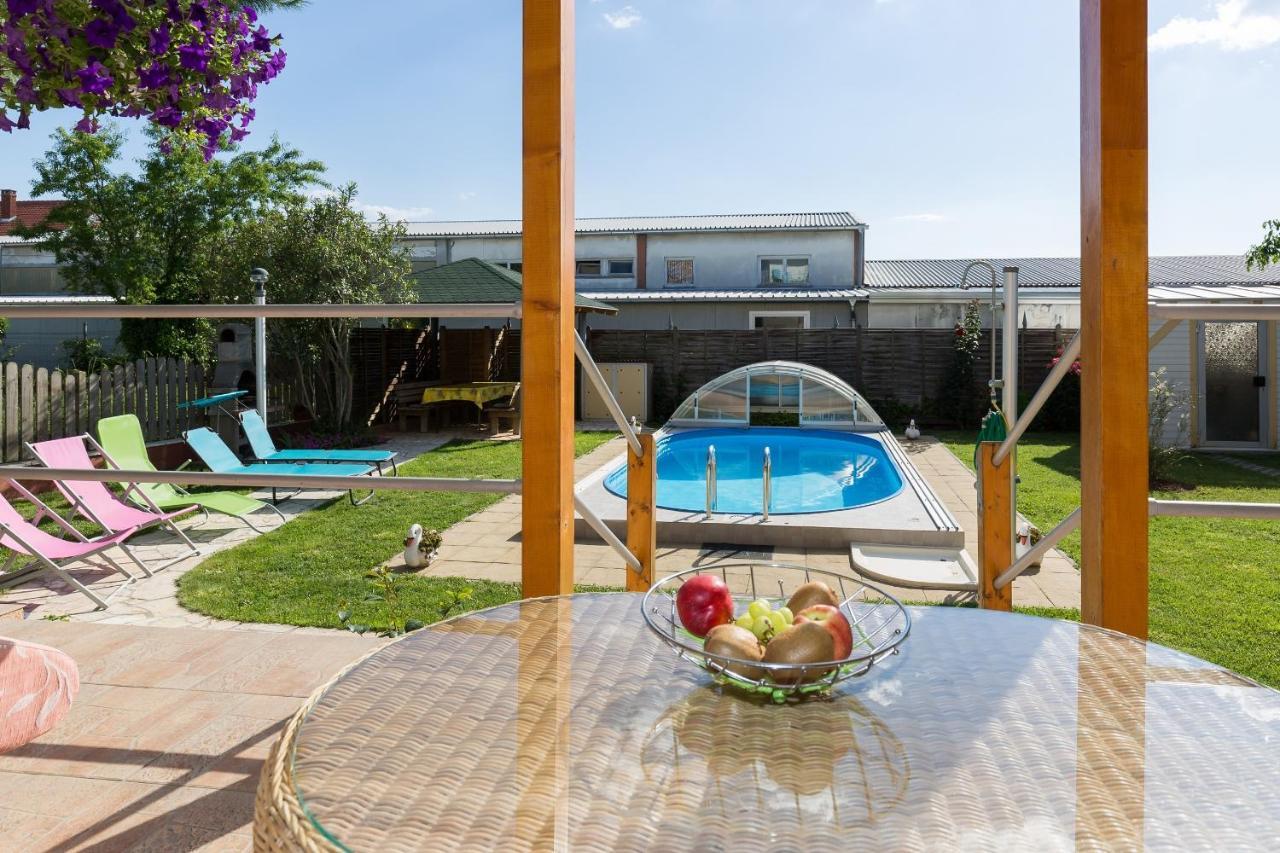 Apartment Twisting By The Private Pool Zadar Ngoại thất bức ảnh